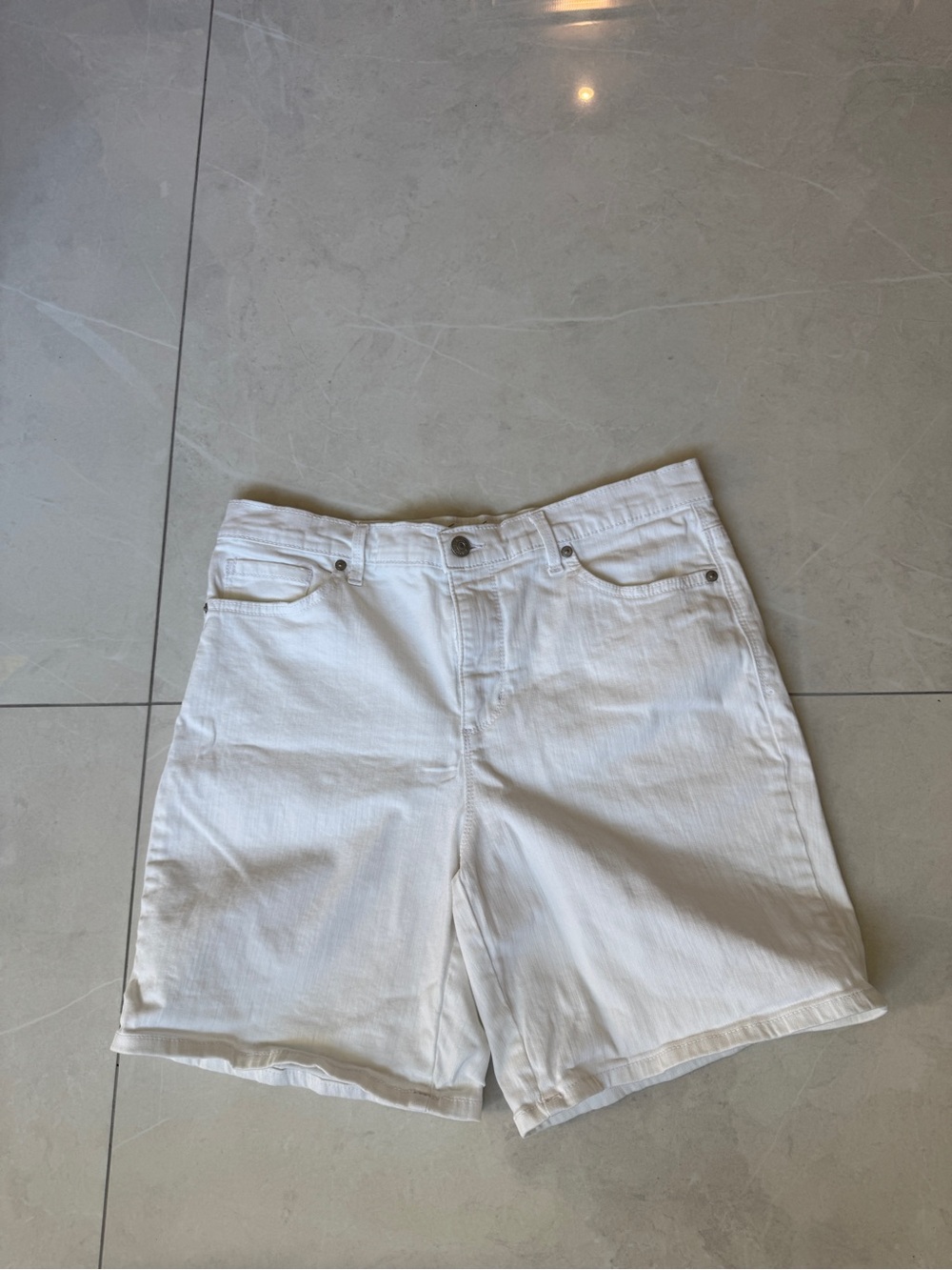 Gloria Vanderbilt Amanda Classic High-Rise Denim Shorts